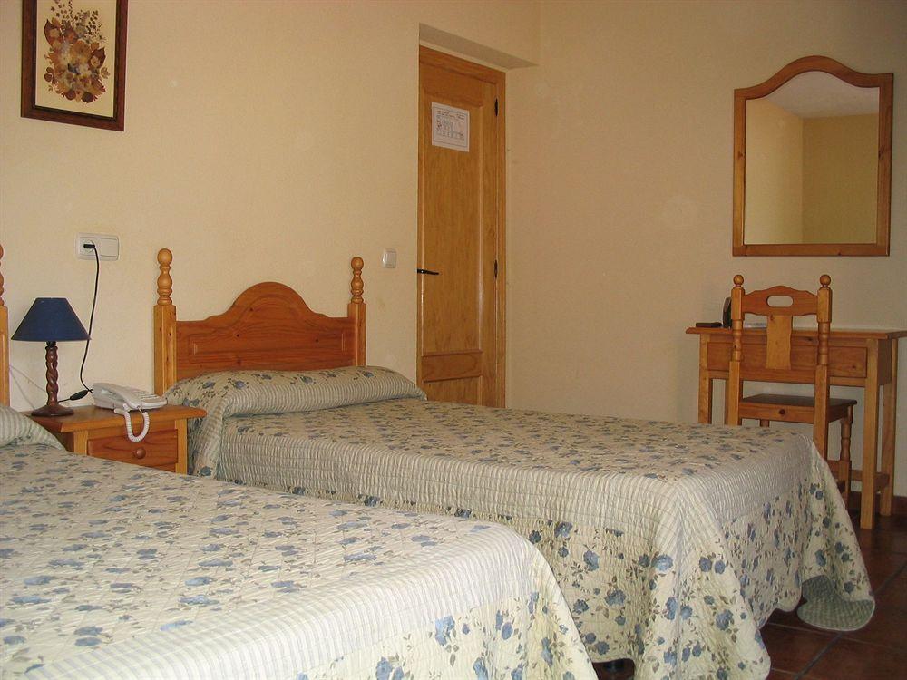 Hotel Valle Del Jerte Los Arenales Экстерьер фото