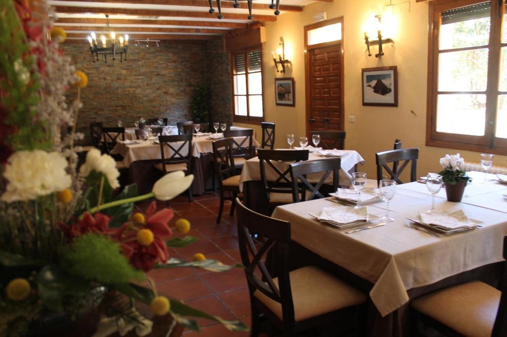 Hotel Valle Del Jerte Los Arenales Экстерьер фото