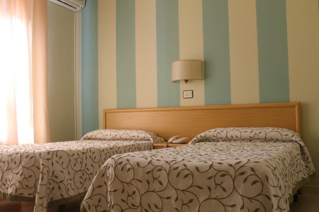 Hotel Valle Del Jerte Los Arenales Экстерьер фото